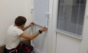 Установка рулонных жалюзи в Долгопрудном